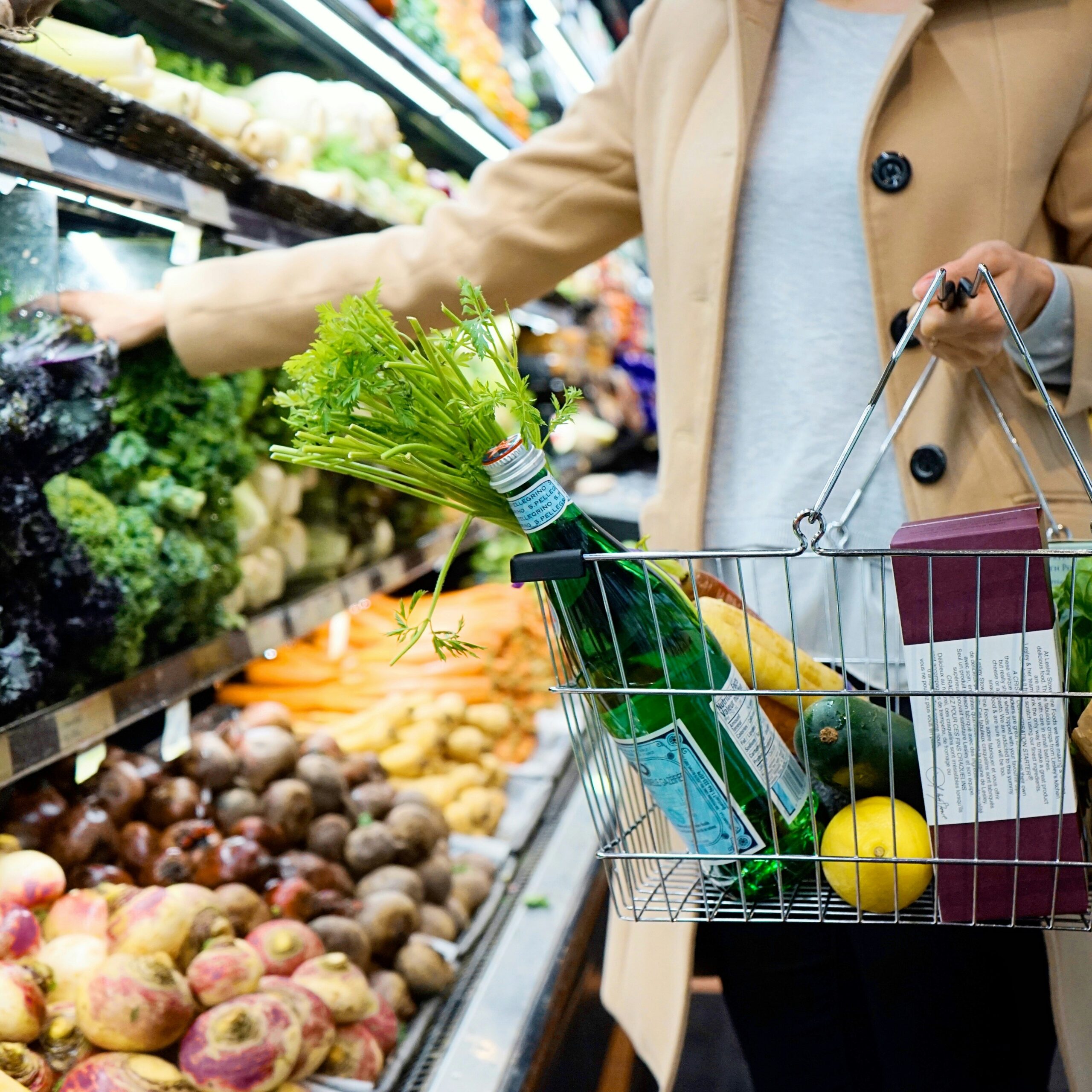 A Japanese local explains how to shop at supermarkets in Japan — the register flow, half-price stickers, what to buy, and the best food souvenirs.